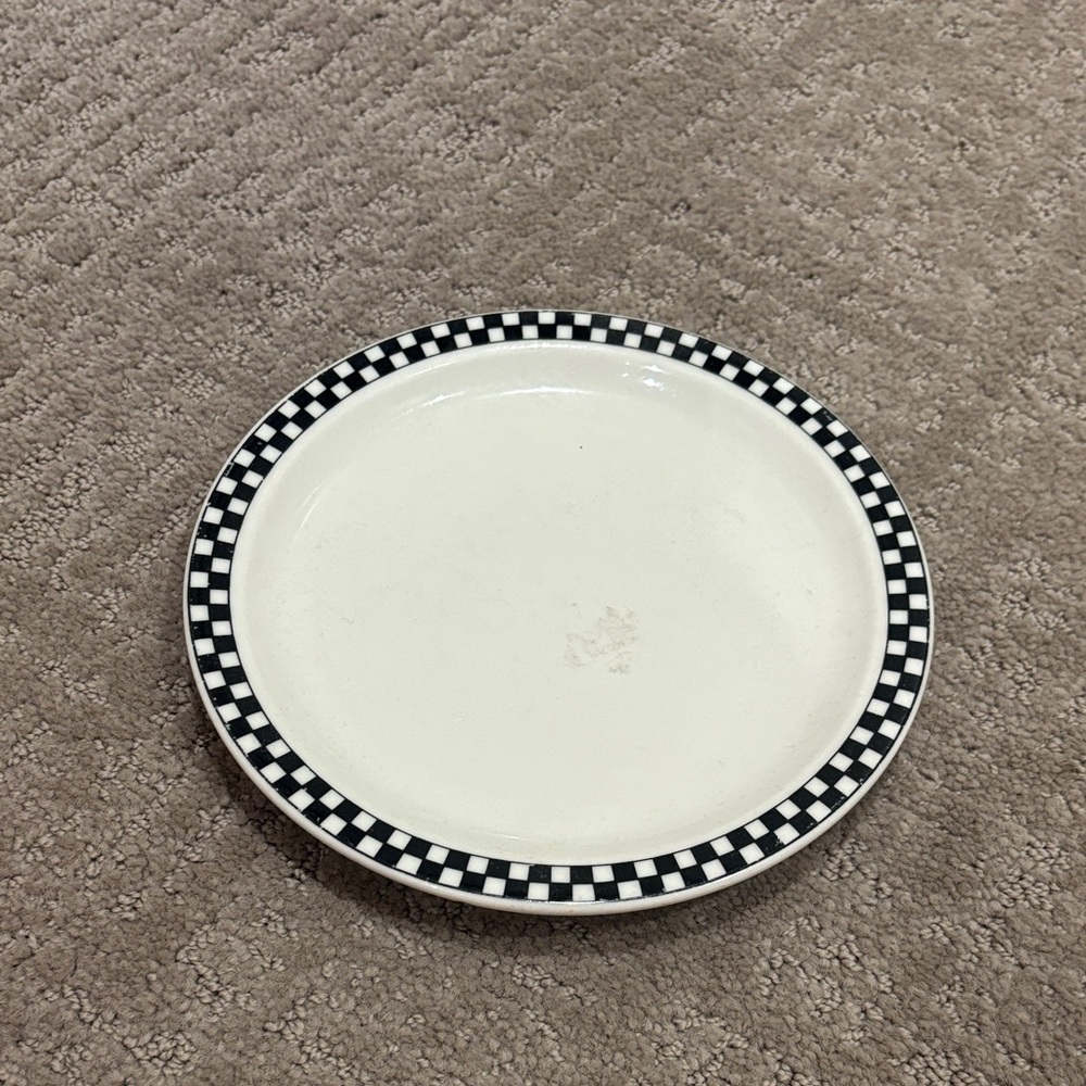 Elegant Black and White Checkered Dinner Plate